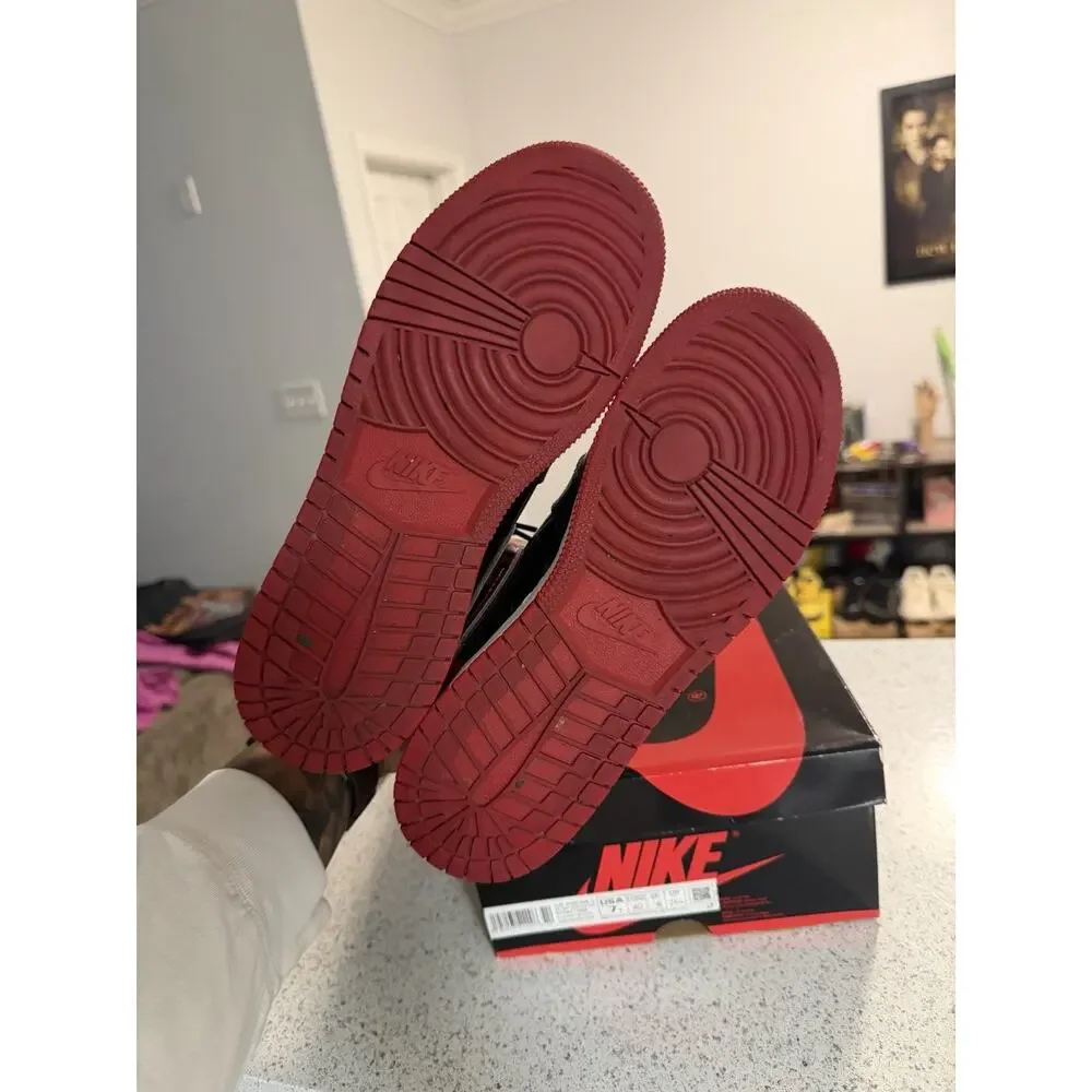 Nike Air Jordan 1 Retro High OG Patent Bred (GS) 575441-063 Size 7Y Box Included